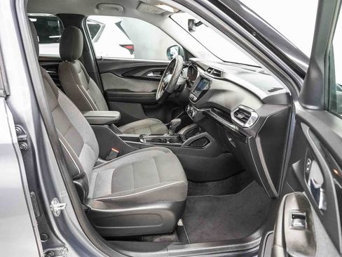 Used 2021 Chevrolet TrailBlazer LT w/ Convenience Package FWD image 16