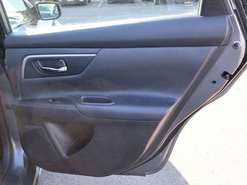 Used 2015 Nissan Altima 2.5 SV image 13