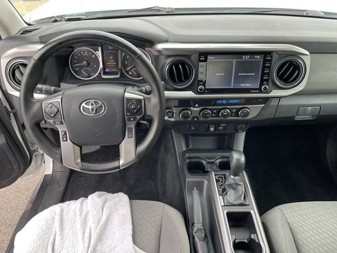 Certified 2023 Toyota Tacoma SR5 AWD/4WD image 15