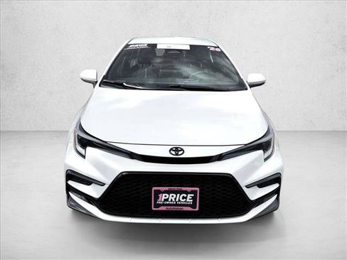 Certified 2026 Toyota Corolla SE w/ SE Package image 2