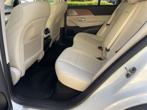 Certified 2024 Mercedes-Benz GLE 450 4MATIC image 38