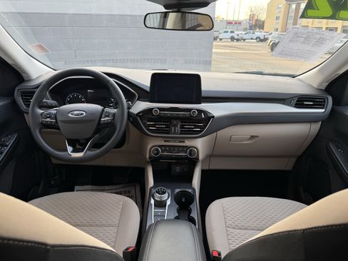 Used 2022 Ford Escape SE w/ Cold Weather Package image 7