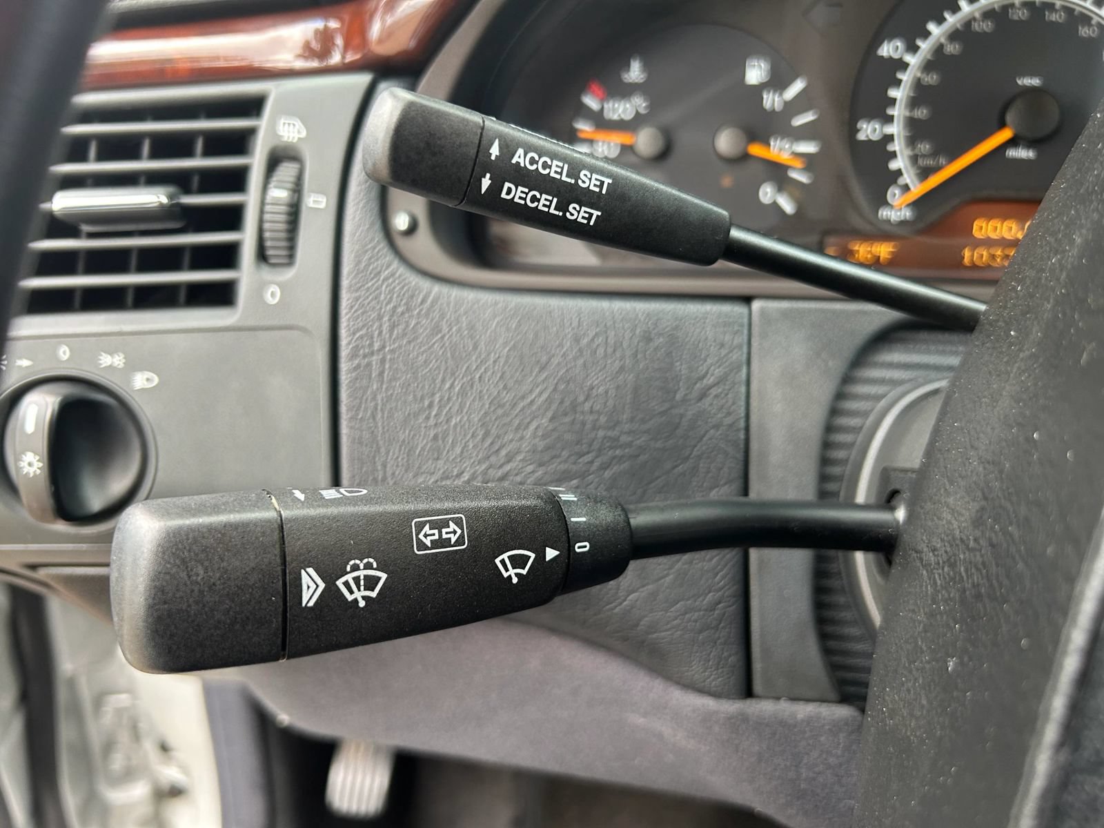 Used 1999 Mercedes-Benz E 430 Sedan image 12