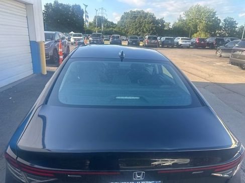 Used 2024 Honda Accord EX image 6