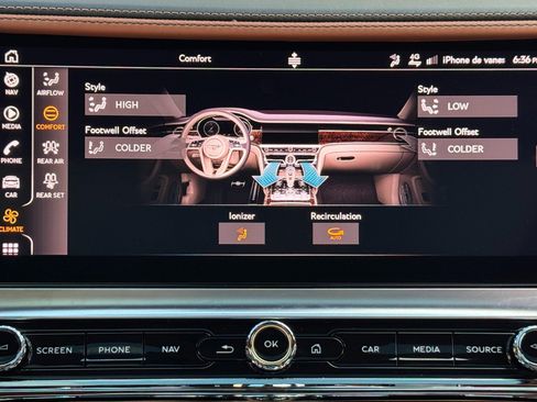Used 2023 Bentley Flying Spur Azure AWD/4WD image 32