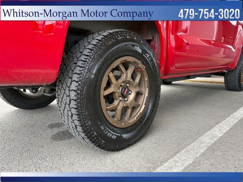 Used 2024 Nissan Frontier SV w/ SV Convenience Package image 9