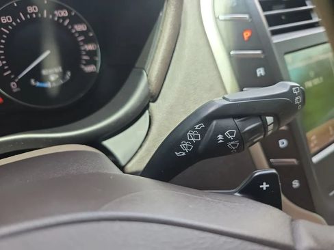 Used 2018 Lincoln MKC Premiere FWD image 22