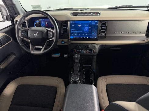 Used 2022 Ford Bronco Wildtrak image 12