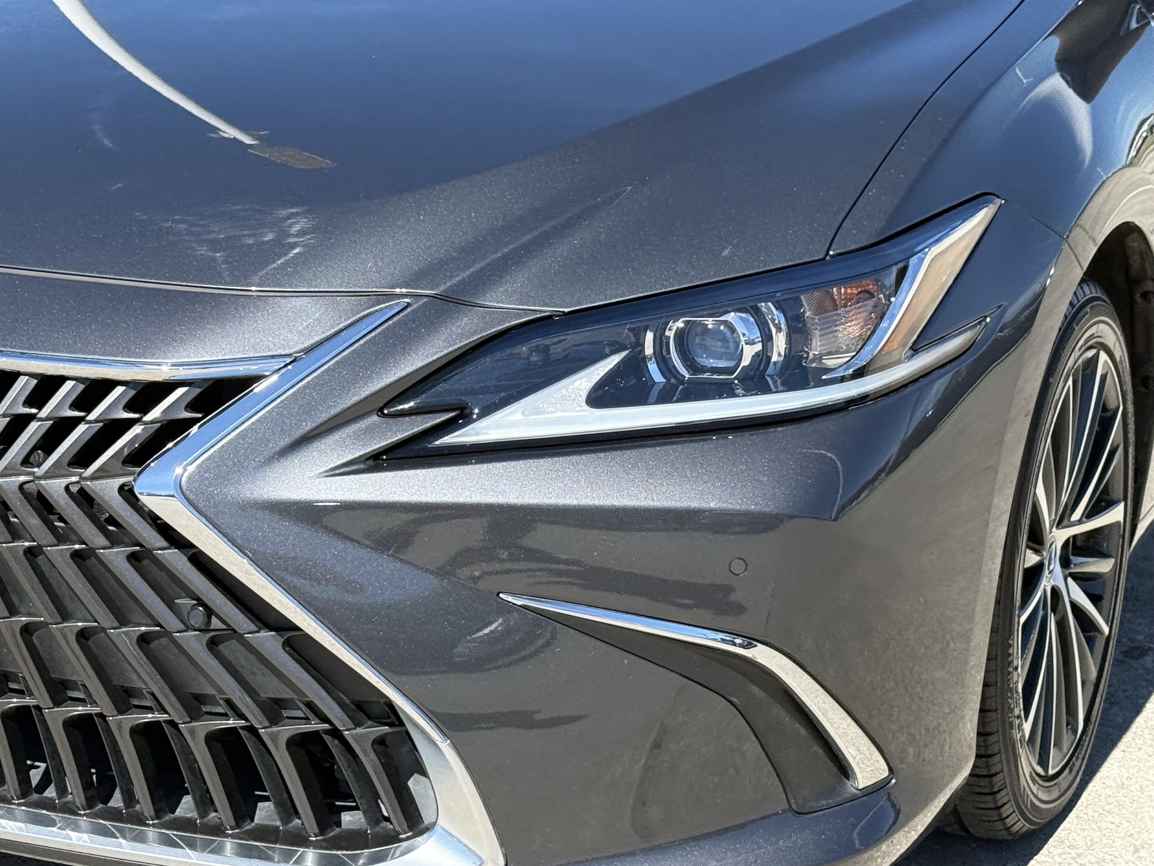 Used 2022 Lexus ES 350 w/ Premium Package FWD image 11