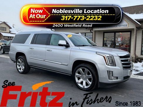 Used 2020 Cadillac Escalade ESV Premium Luxury image 1