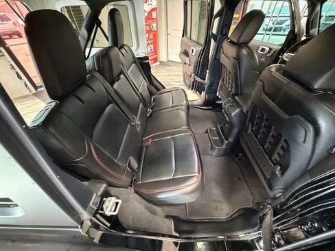 Used 2021 Jeep Wrangler Unlimited Rubicon AWD/4WD image 46