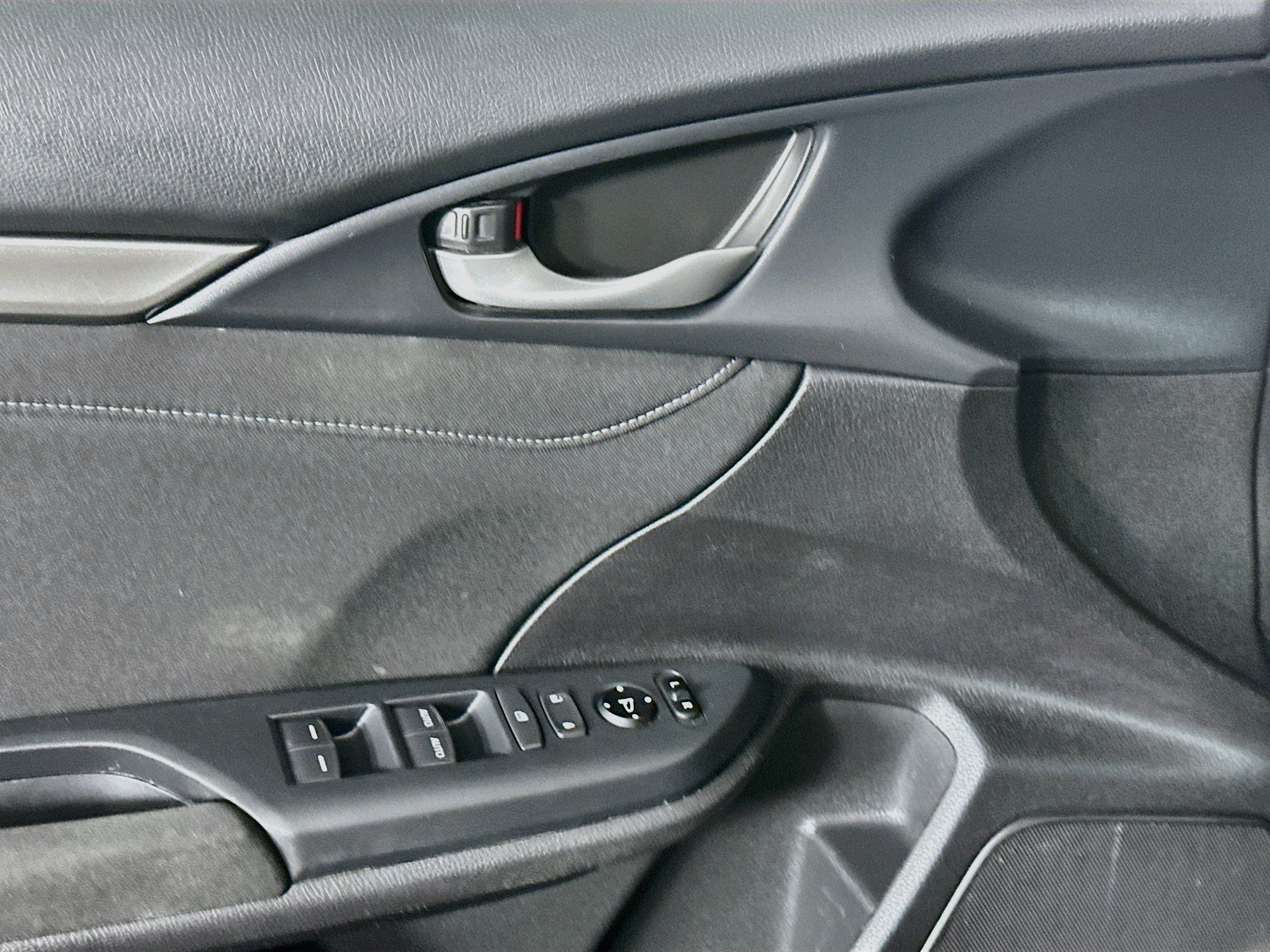 Used 2019 Honda Civic EX image 15