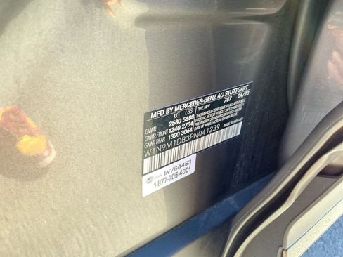 Used 2023 Mercedes-Benz EQB 350 4MATIC SUV image 28