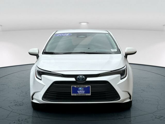 Used 2024 Toyota Corolla LE FWD image 9