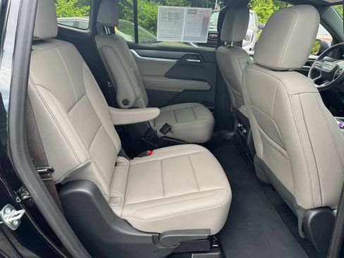 Used 2026 GMC Acadia Elevation w/ Elevation Premium Package AWD/4WD image 31