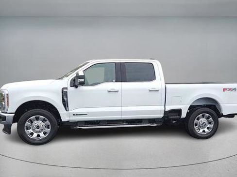 New 2026 Ford F250 Lariat w/ Chrome Package image 7