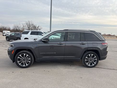 Used 2022 Jeep Grand Cherokee Overland AWD/4WD image 8