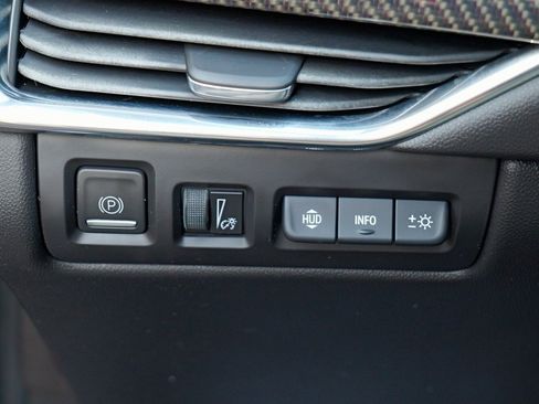 Used 2019 Cadillac XT4 Sport image 18