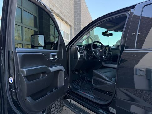 Used 2019 Chevrolet Silverado 2500 LTZ w/ Duramax Plus Package image 28