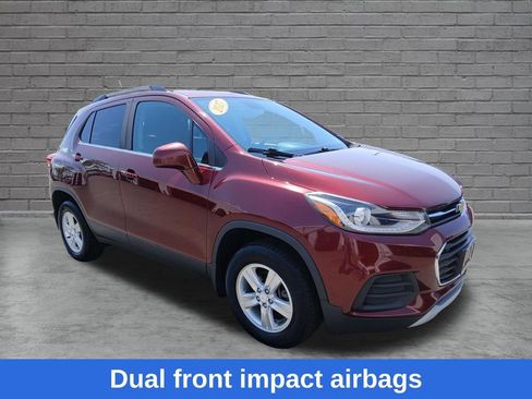 Used 2017 Chevrolet Trax LT w/ LPO, Protection Package AWD/4WD image 8