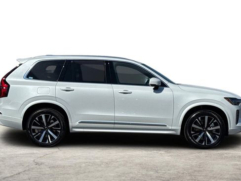New 2026 Volvo XC90 B5 Core w/ Protection Package image 8
