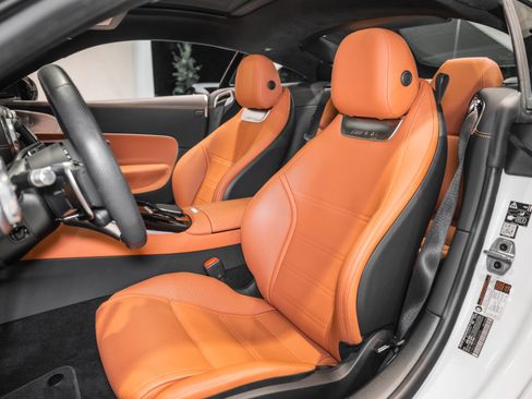 Used 2025 Mercedes-Benz AMG GT 63 image 20