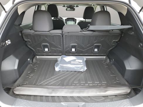 Used 2024 Subaru Crosstrek 2.0i Premium image 16