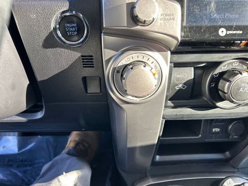 Used 2024 Toyota 4Runner SR5 image 25