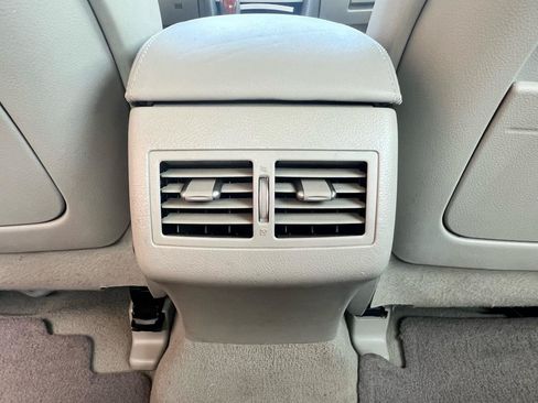 Used 2011 Toyota Camry XLE w/ XLE Extra-Value Pkg #2 FWD image 30