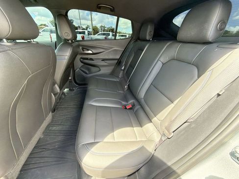 Used 2025 Buick Envista Sport Touring w/ Convenience II Package FWD image 15