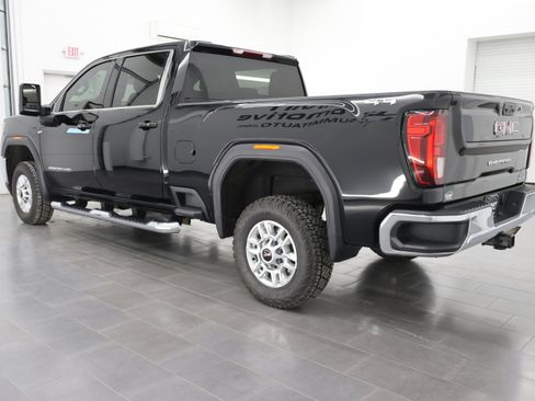 Used 2023 GMC Sierra 2500 SLE w/ SLE Convenience Package AWD/4WD image 6
