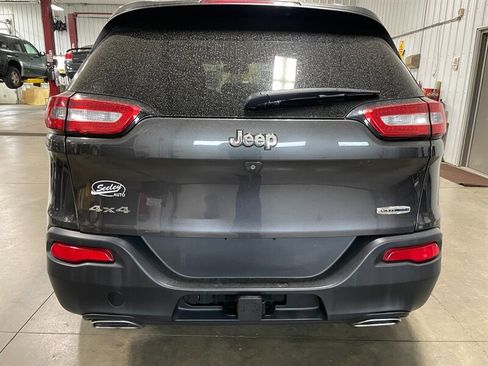 Used 2015 Jeep Cherokee Latitude w/ Comfort/Convenience Group AWD/4WD image 7