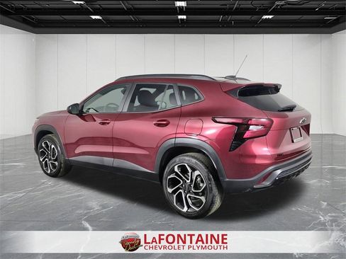 Certified 2024 Chevrolet Trax RS w/ Driver Confidence Package image 6