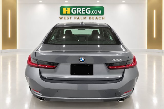 Used 2024 BMW 330i Sedan w/ Premium Package RWD image 8