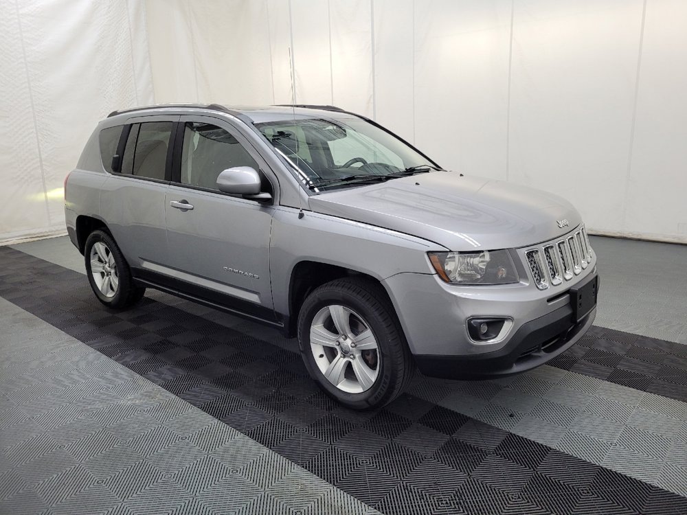 Used 2015 Jeep Compass High Altitude AWD/4WD image 11