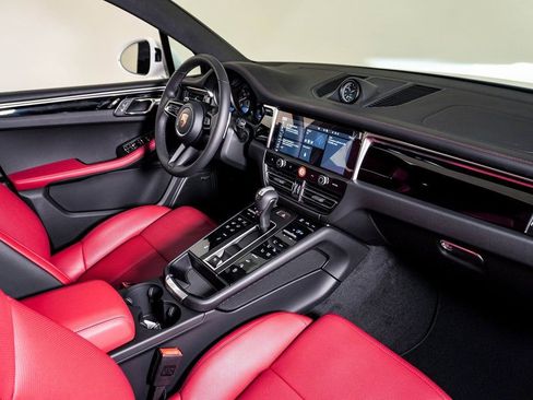 New 2026 Porsche Macan S image 14