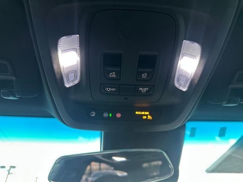 Used 2023 Cadillac CT4 Luxury w/ Sun And Sound Package image 22