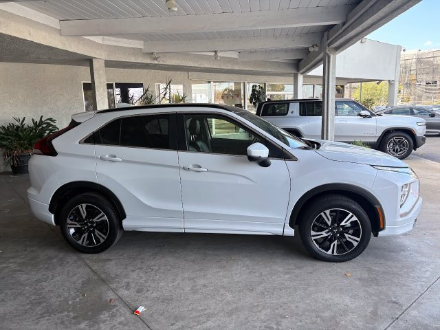Used 2025 Mitsubishi Eclipse Cross SEL AWD/4WD image 2