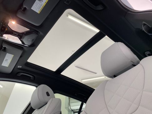 New 2026 BMW X5 xDrive40i w/ Premium Package image 14
