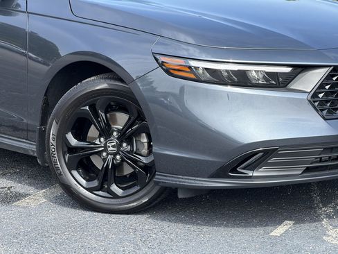 Used 2025 Honda Accord SE image 3