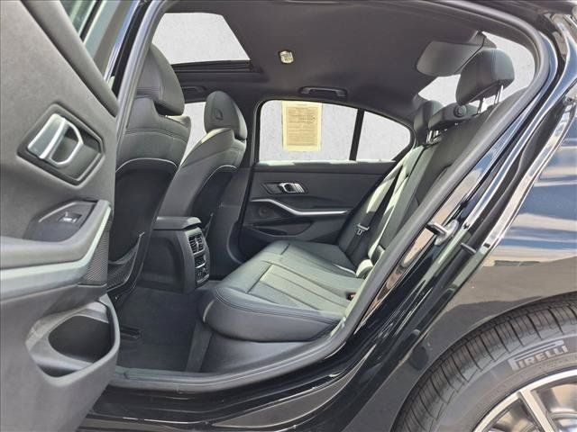 Used 2020 BMW 330i Sedan w/ Premium Package RWD image 20
