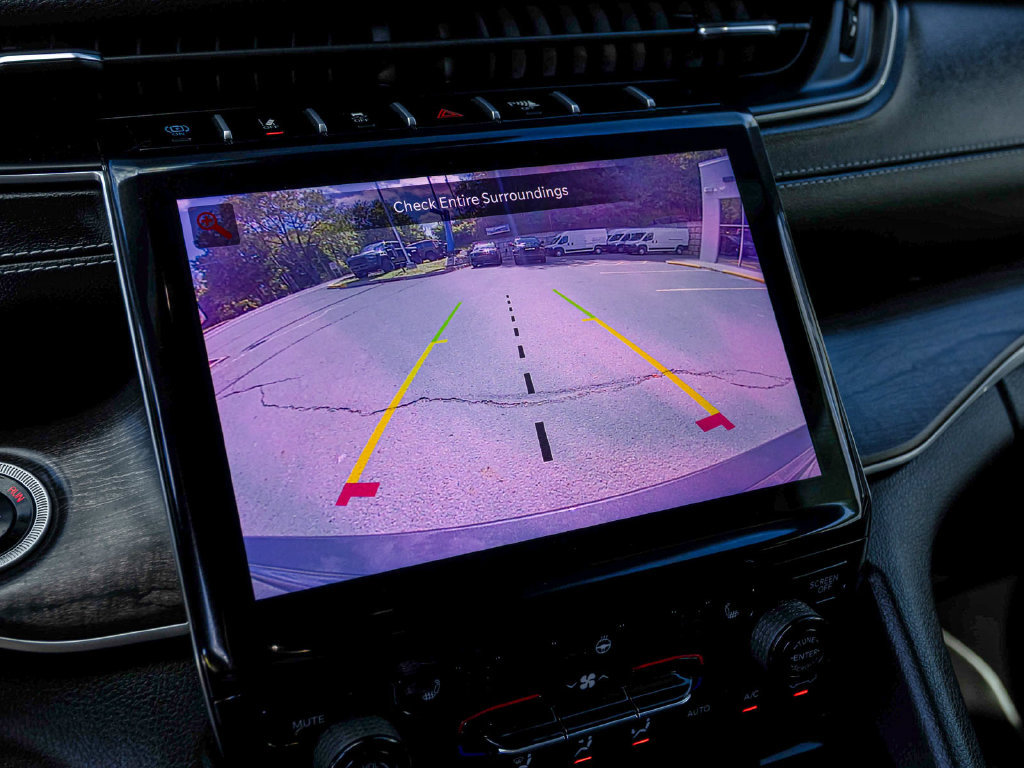 Used 2025 Jeep Grand Cherokee Limited 4xe AWD/4WD image 20