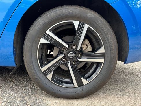 Used 2025 Nissan Sentra SV FWD image 21