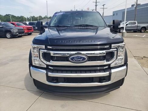 Used 2022 Ford F550 4x4 Crew Cab Super Duty w/ XLT Value Package image 9