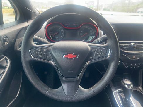 Used 2016 Chevrolet Cruze LT image 21