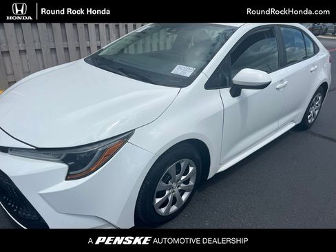 Used 2020 Toyota Corolla LE FWD image 1