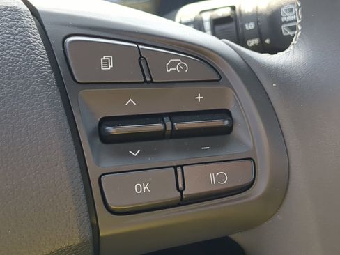 New 2025 Hyundai Venue SEL image 25