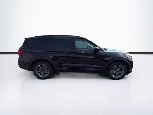 Used 2026 Ford Explorer Active w/ Active Comfort Package AWD/4WD image 4