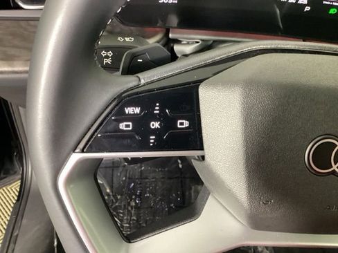 Certified 2025 Audi Q5 Premium w/ Convenience Package image 30