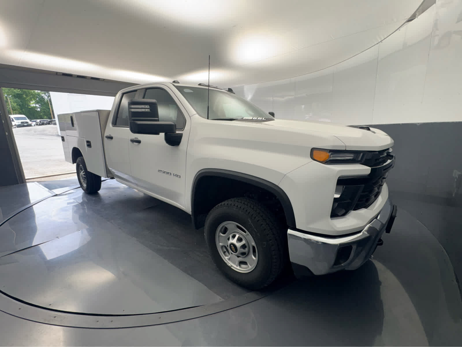 Used 2025 Chevrolet Silverado 2500 W/T w/ WT Convenience Package RWD image 2
